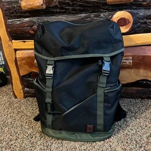 Kswiss large backpack with padded pockets for devices